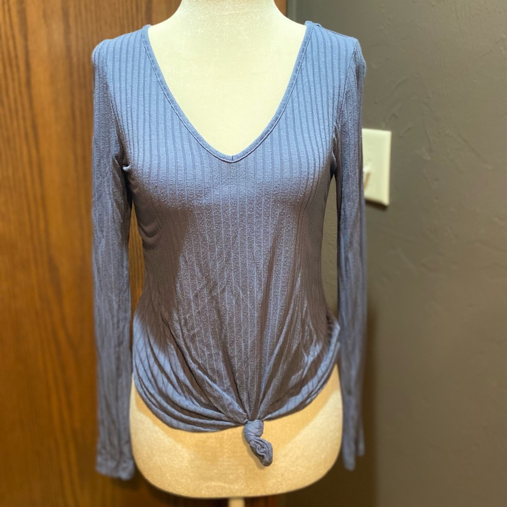 blue v neck long sleeve